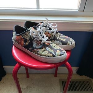 Converse floral shoes size 9 men